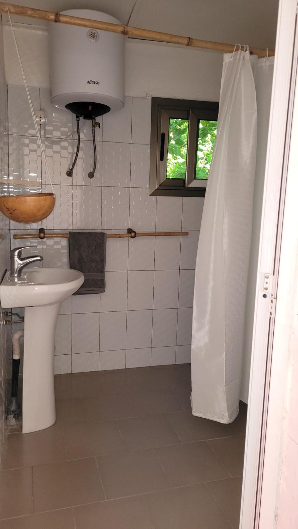 Kasa Boubak Avec Cuisine Exterieure A 50 M De La Plage Kafountine Exterior foto